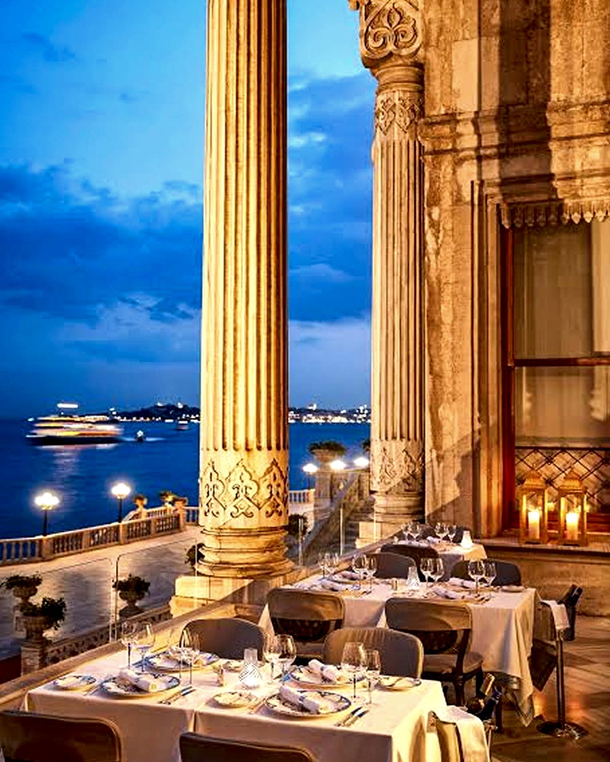 restoran ve helikopterde vip evlilik yil donumu 1