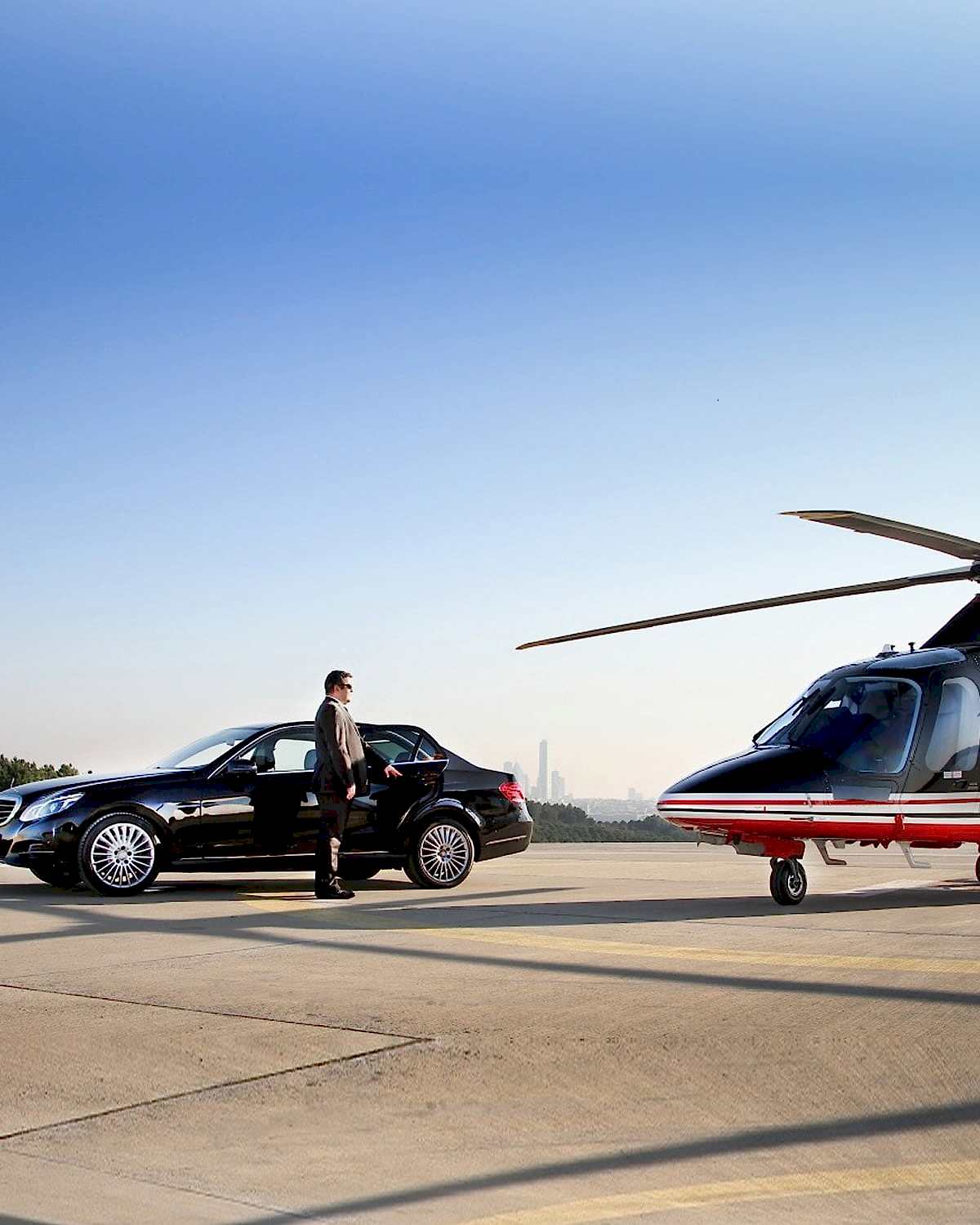 restoran ve helikopterde vip evlilik yil donumu 6