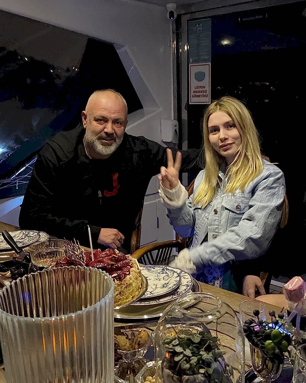 restoran ve yatta vip evlilik teklifi 132