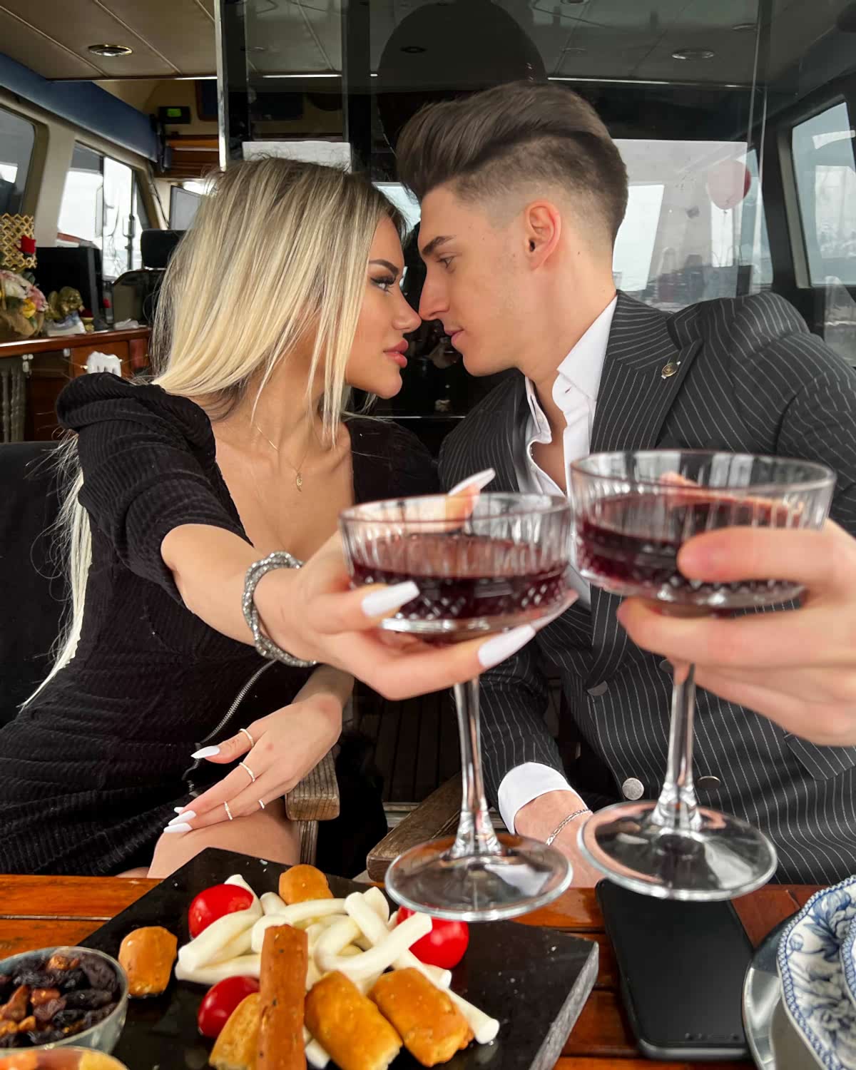 Yatta Yemekli Evlilik Teklifi1